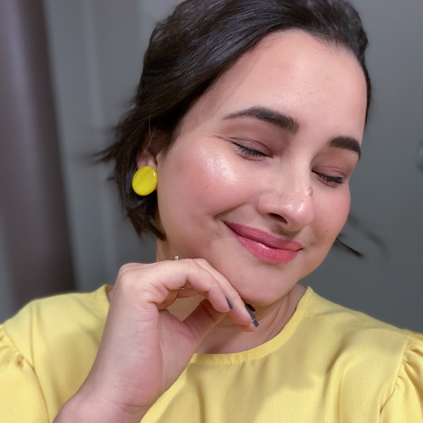 Circular Flat Earrings Yellow