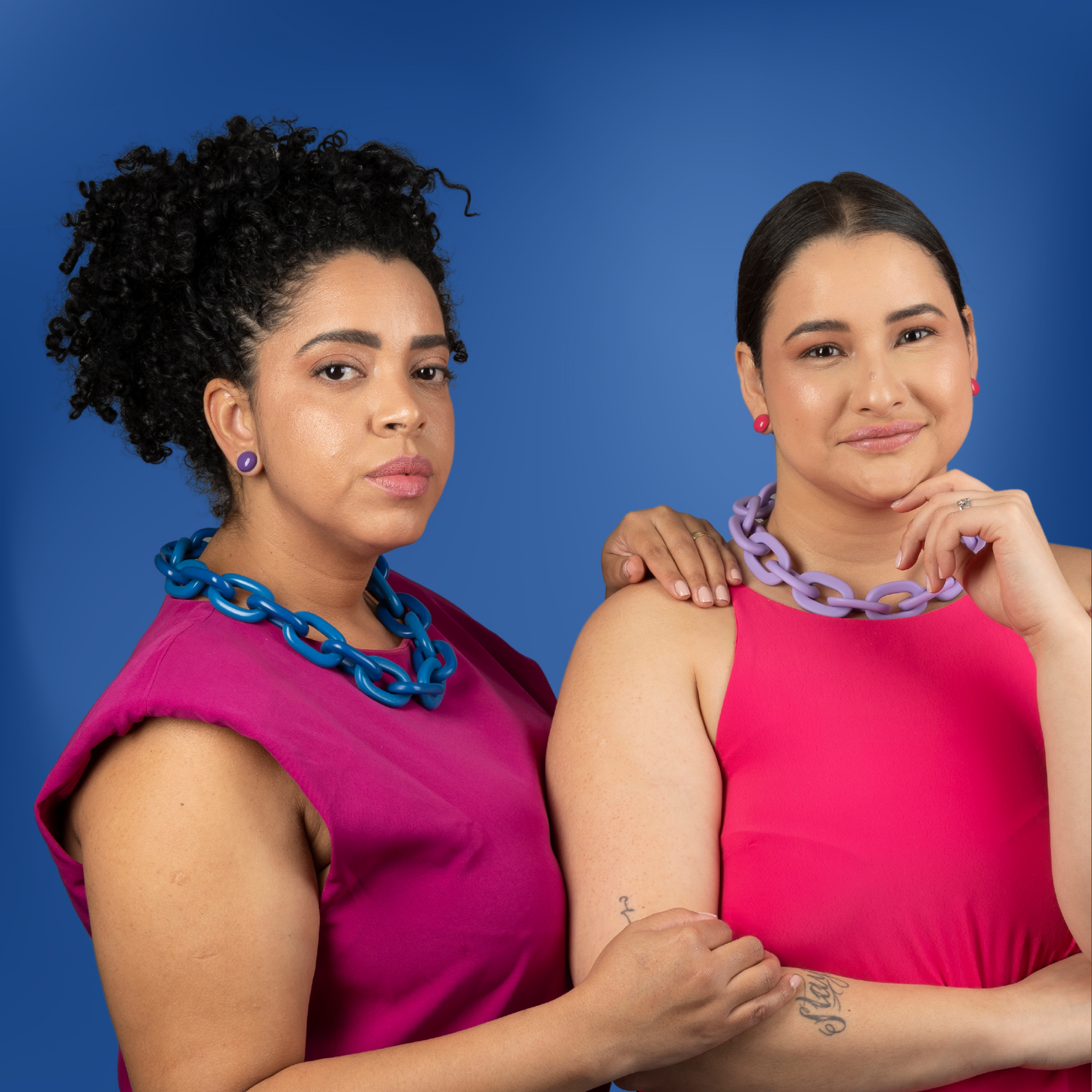 Medium Chain Resin Necklace - Cobalt Blue