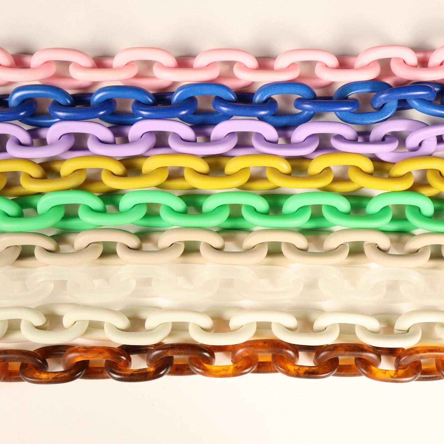 Medium-chain-Resin-Necklace-7