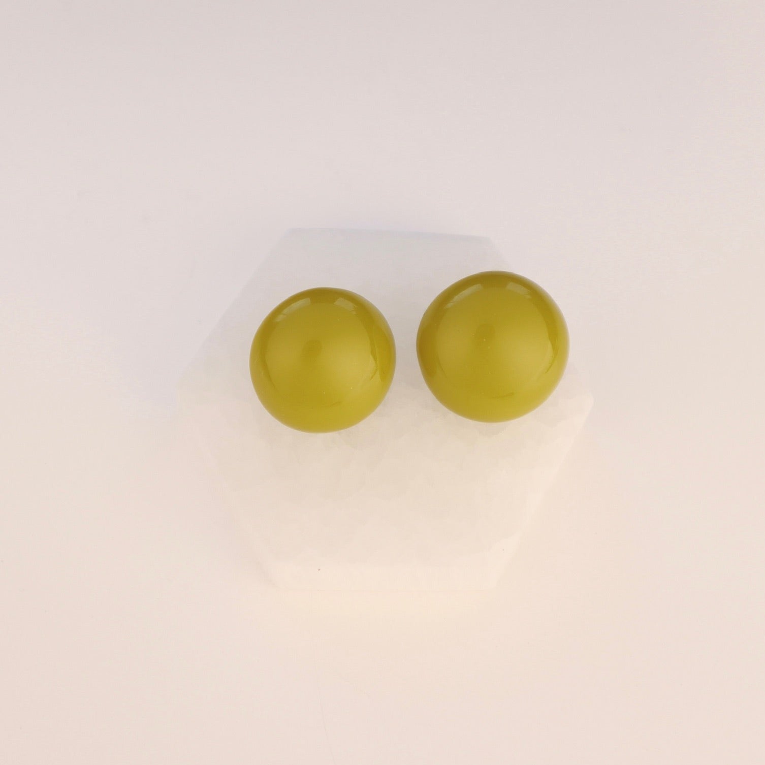 ana-harris-store-maxi-button-earrings-mustard